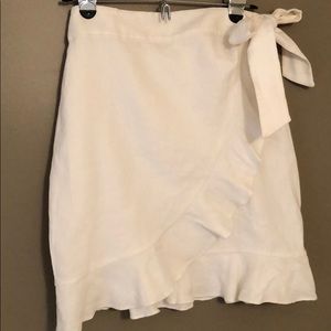NWT White wrap skirt